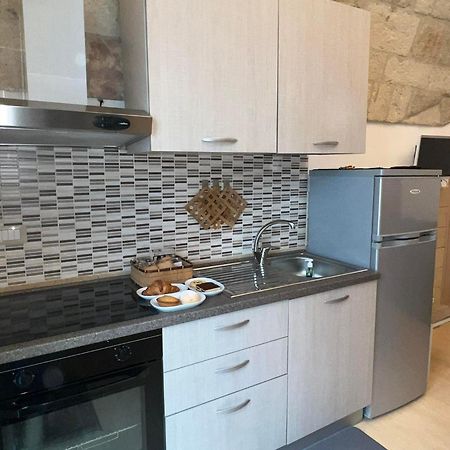 Central House Apartment Полиняно а Маре Екстериор снимка