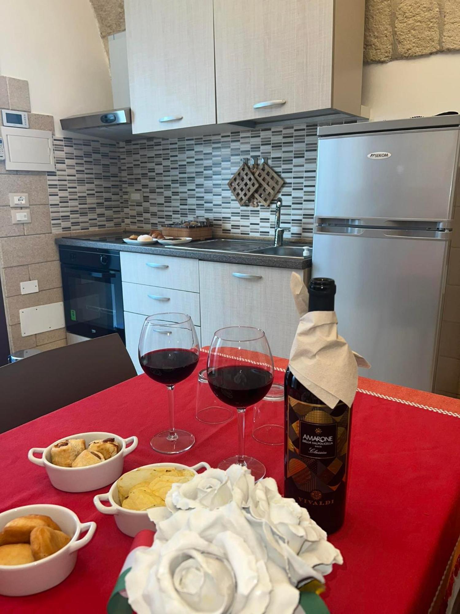 Central House Apartment Полиняно а Маре Екстериор снимка